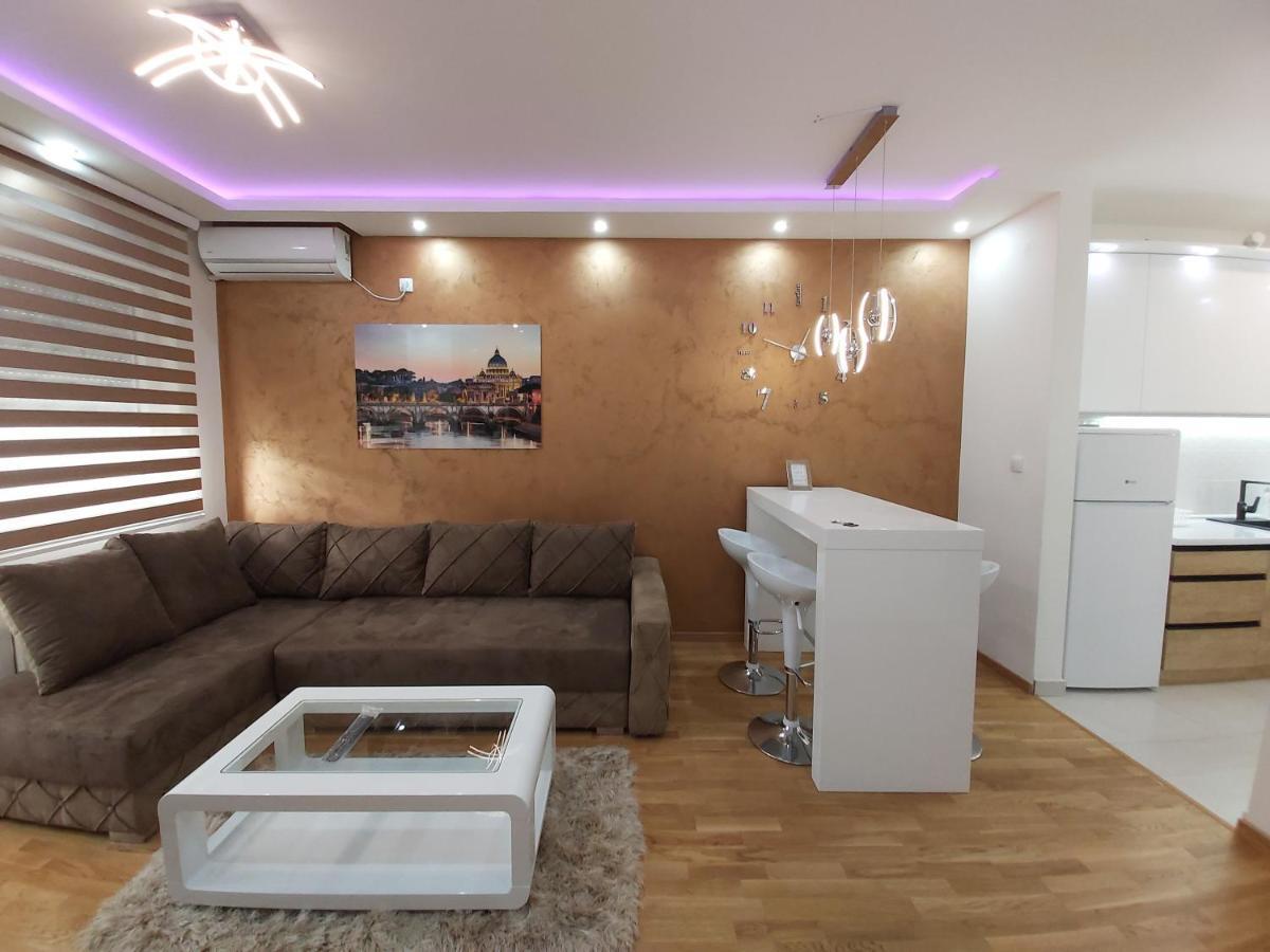 Apartman Elegance Free Garage Apartment Novi Sad Luaran gambar